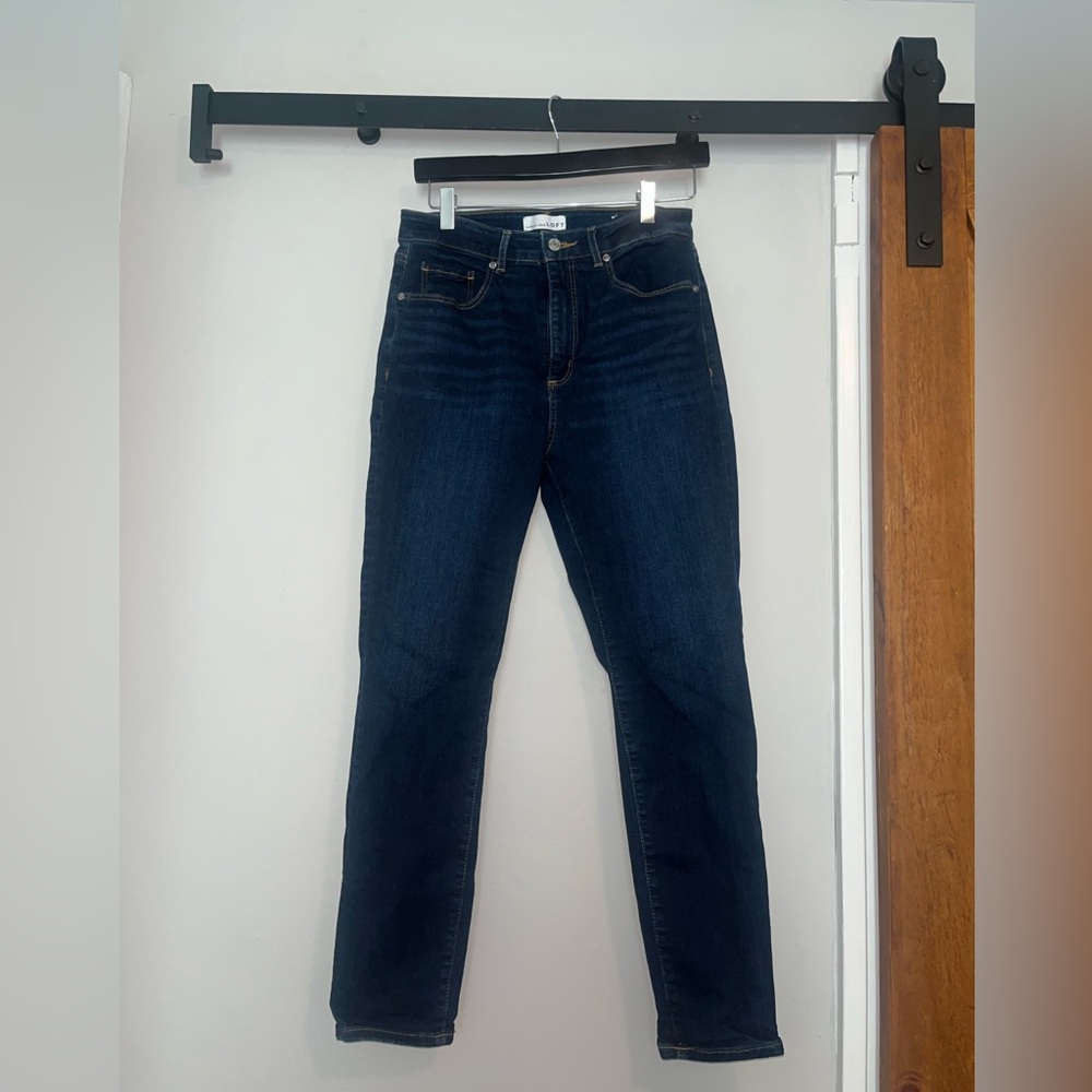Loft The Curvey Skinny Denim. Size 28